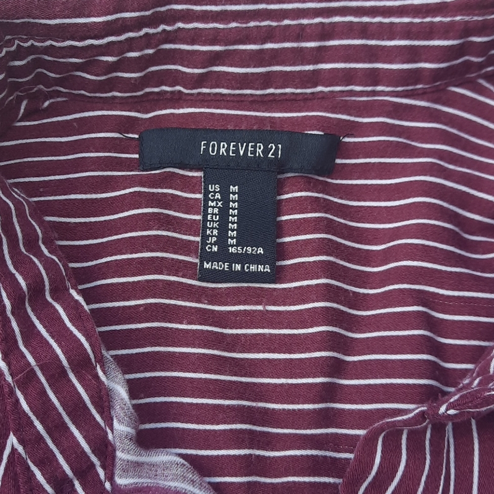 Forever 21 button down‎ - Picture 2 of 6